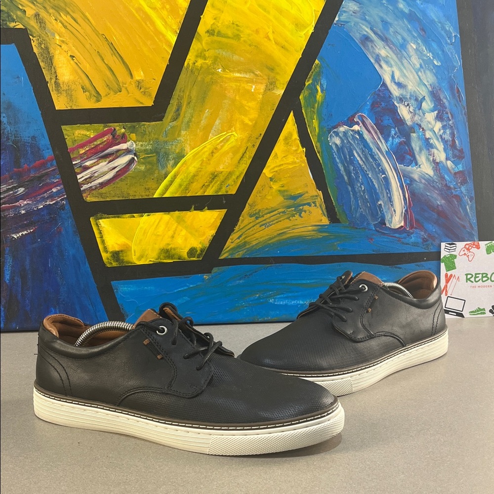 Crown Vintage Black and White Men's Sneakers